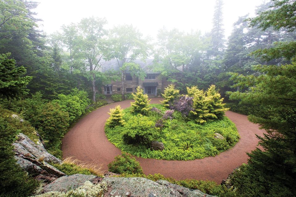 Garden for Edsel & Eleanor Ford.